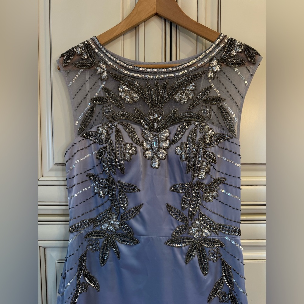 Like New! Sue Wong Platinum Silver Grey Beaded Sequin Embellished Dress Size 10 - Picture 3 of 5